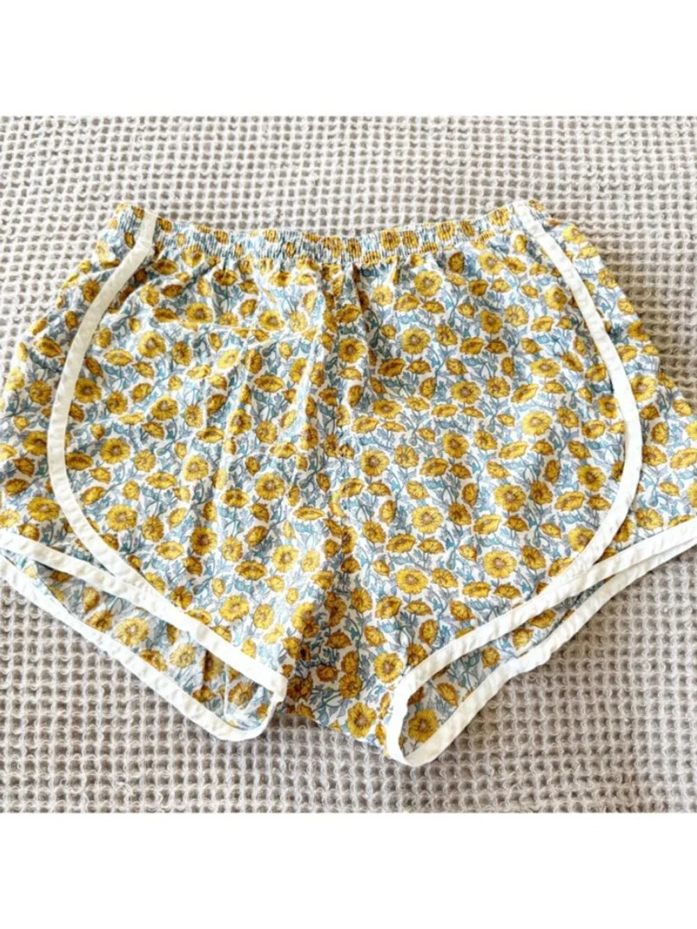 ANN MASHBURN TRACK SHORT Yellow Floral Liberty Fabric M - Picture 1 of 4